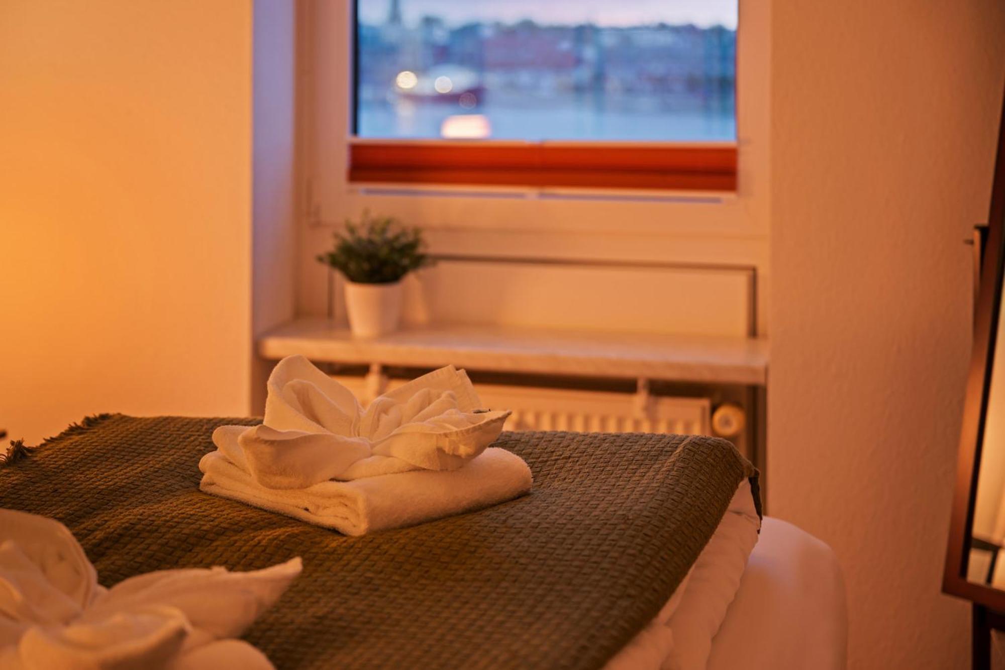 Strand-Apartment, Strandkorb, Meeresrauschen, Parkplatz فيلهلمسهافن المظهر الخارجي الصورة